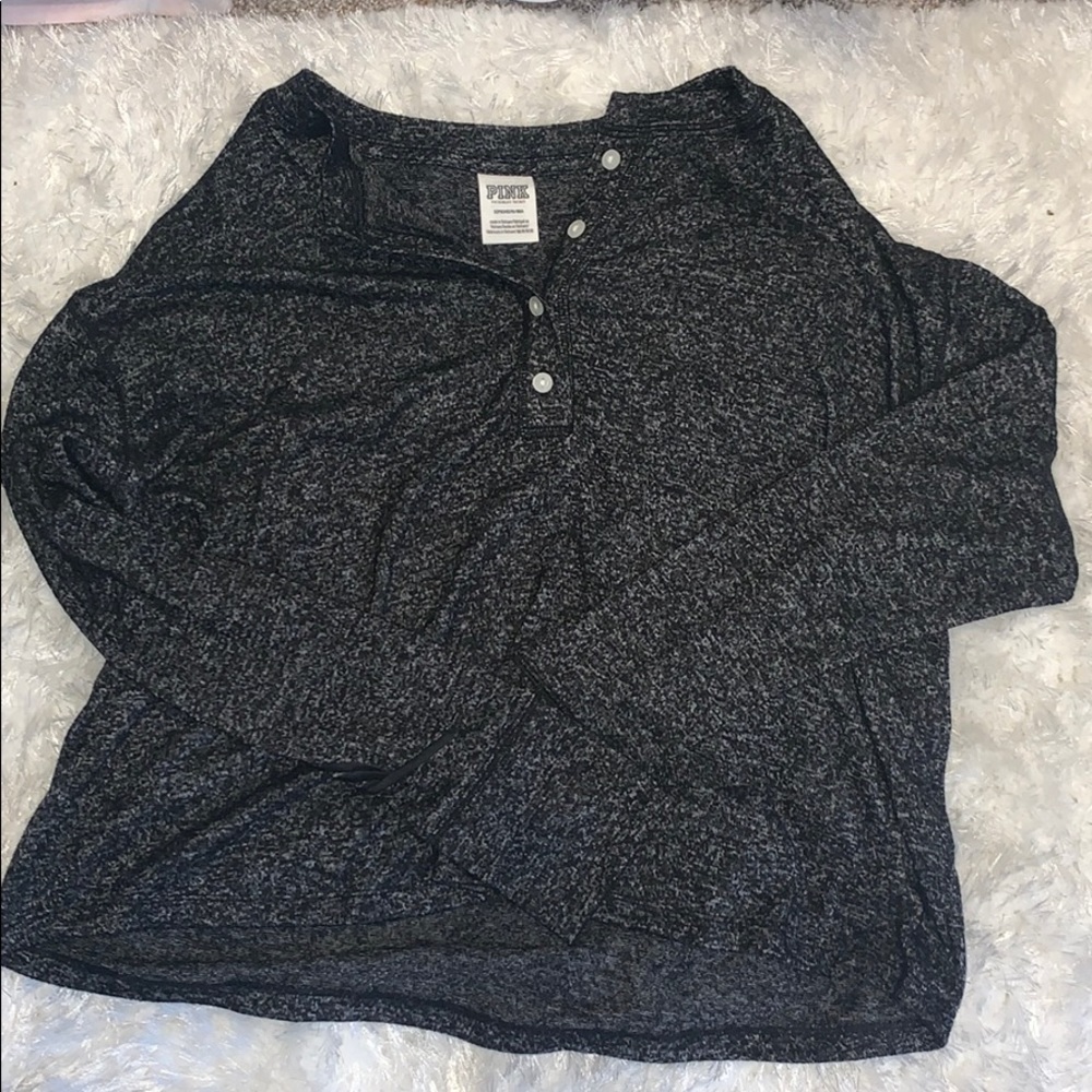 Black long sleeve vs pink shirt